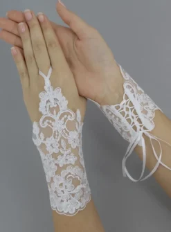 Mitaines mariage femme court tout dentelle