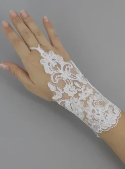 Mitaines mariage femme court tout dentelle