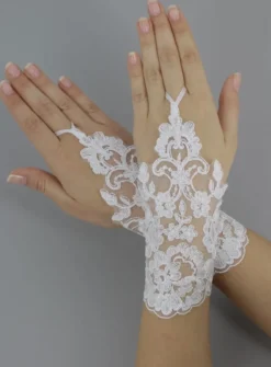 Mitaines mariage femme court tout dentelle