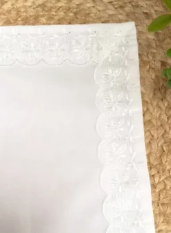 Mouchoir de Baptême Blanc Personnalisable Dentelle Broderie Anglaise
