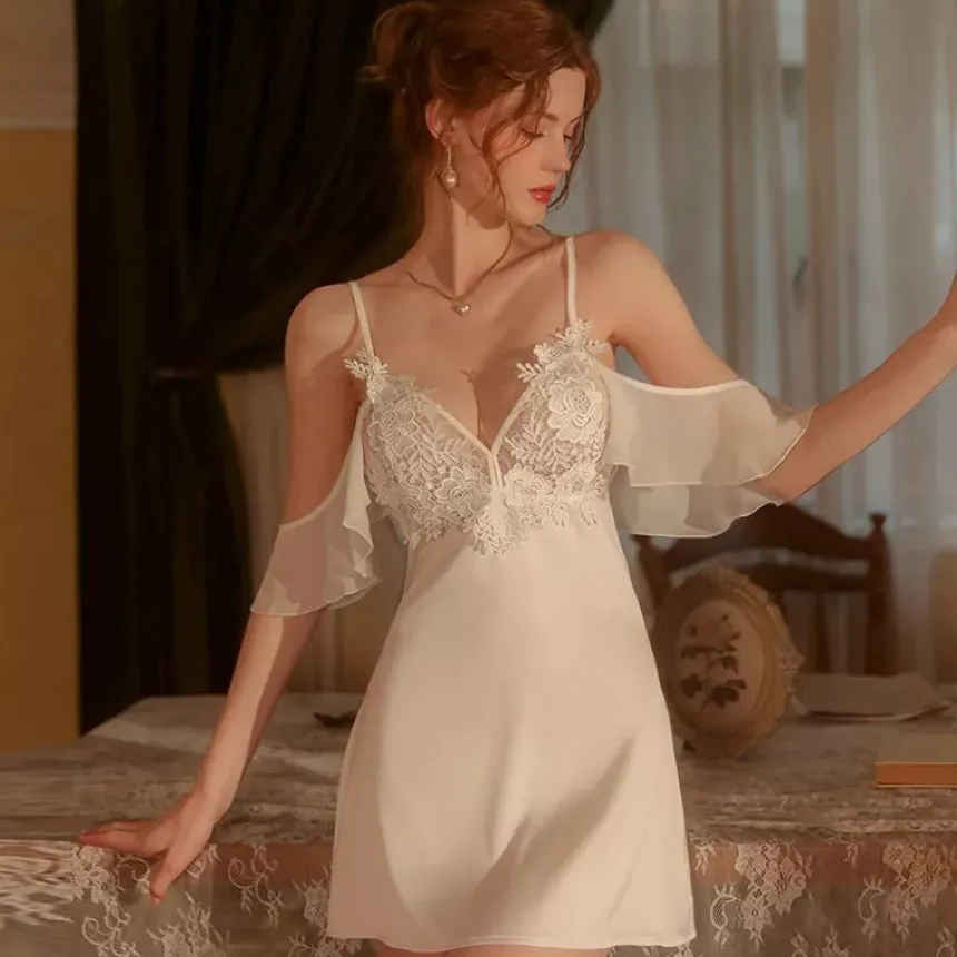 Nuisette satin, dentelle manches volantes Femme