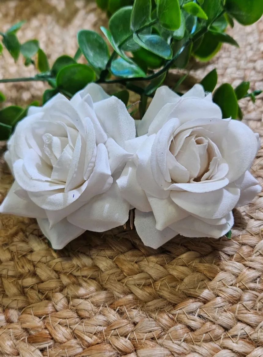 Peigne cheveux en fleur de rose