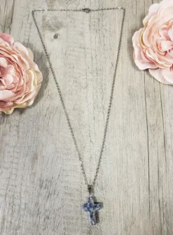 Pendentif Croix en pierre + Chaine