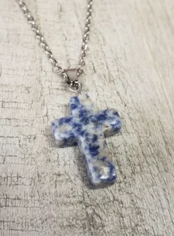 Pendentif Croix en pierre + Chaine