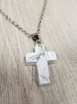 Pendentif Croix en pierre + Chaine