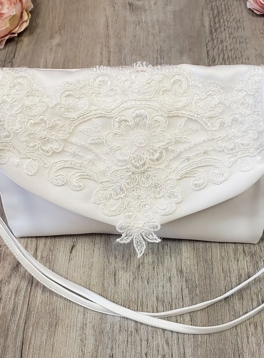 Petit sac de cérémonie dentelle avec rabat