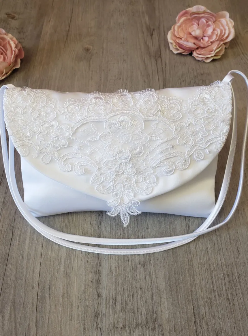 Petit sac de cérémonie dentelle avec rabat