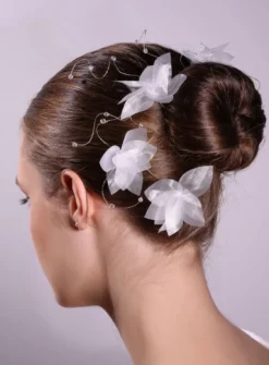 Pic pour cheveux avec composition de fleur Blanc