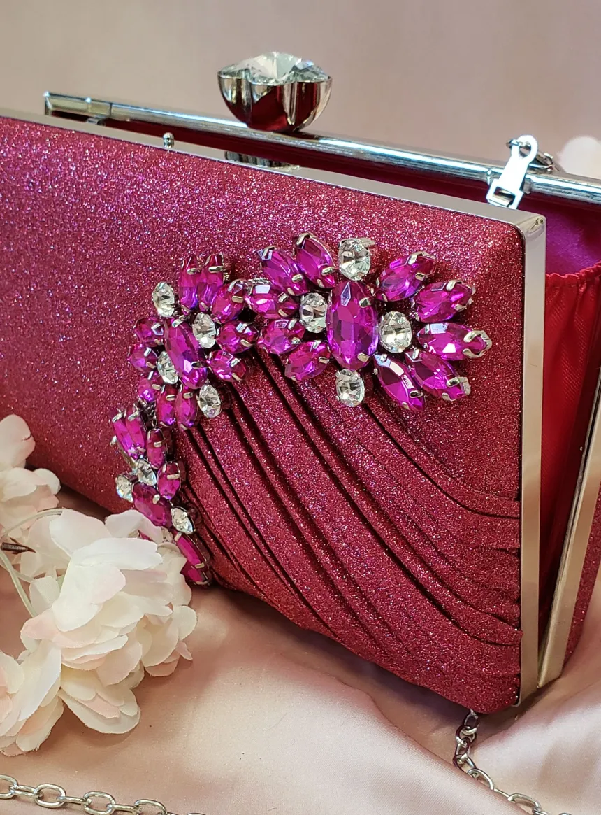 Pochette de soirée femme à pailletttes et gros strass