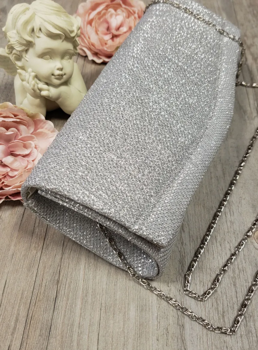 Pochette de soirée longue avec chainette et scintillante