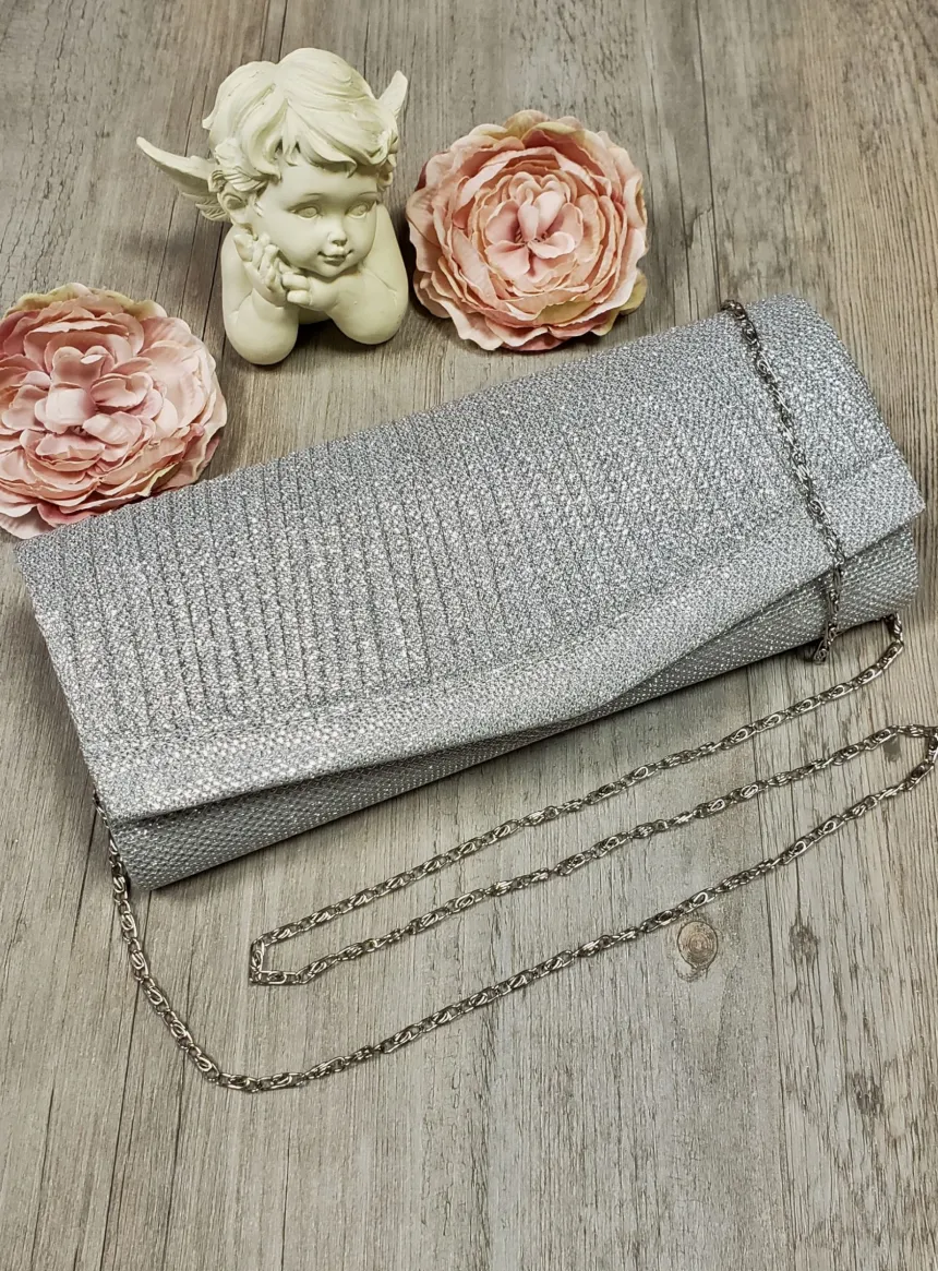 Pochette de soirée longue avec chainette et scintillante