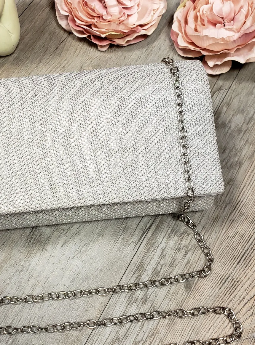 Pochette de soirée pas chčre pour cérémonie