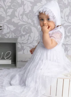 Robe baptême longue bébé fille dentelle fine + béguin