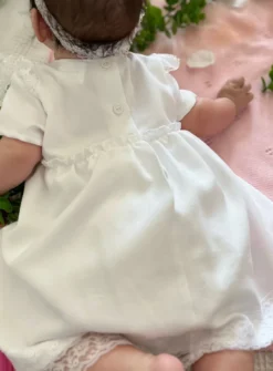 Robe barboteuse pour bapteme bébé fille style vintage