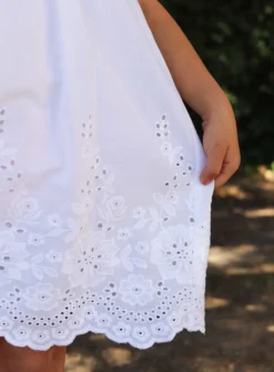 Robe blanche coton brodé fille vintage Ange