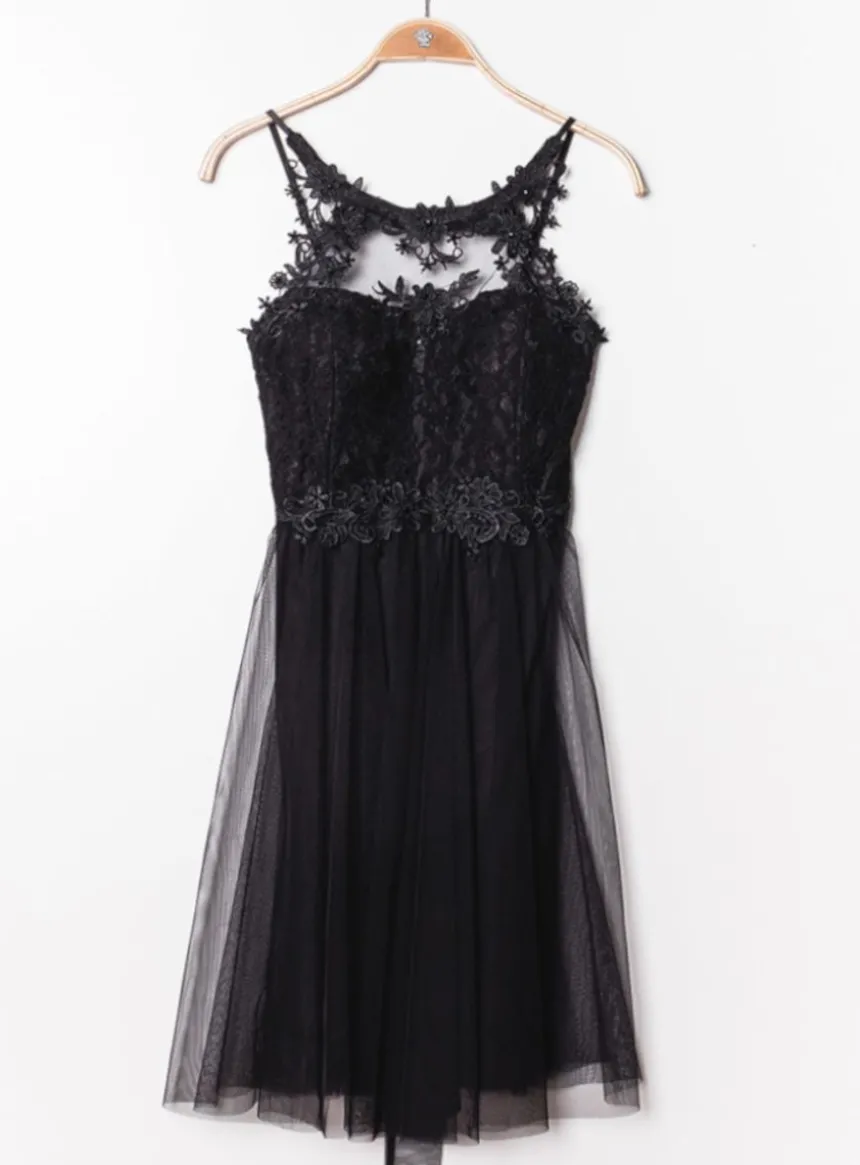 robe cortège femme voilage et dentelle