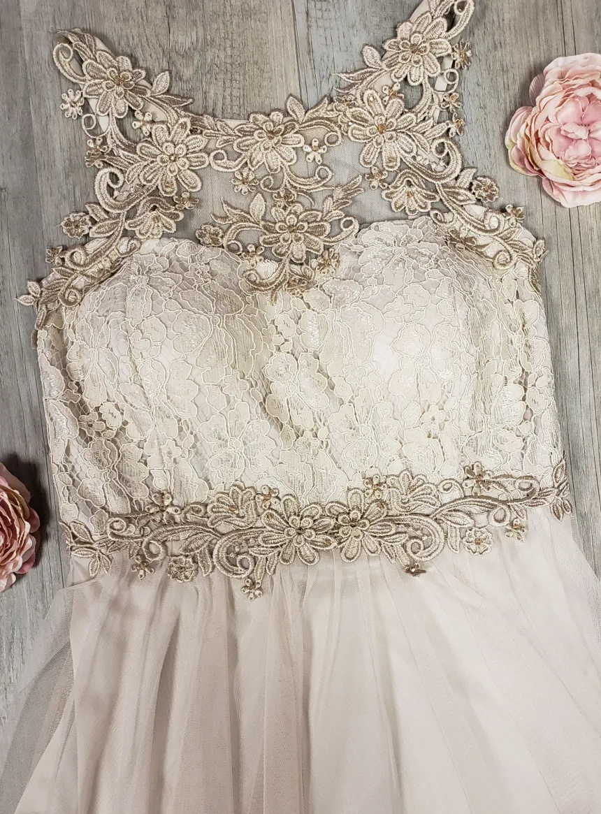 robe cortège femme voilage et dentelle