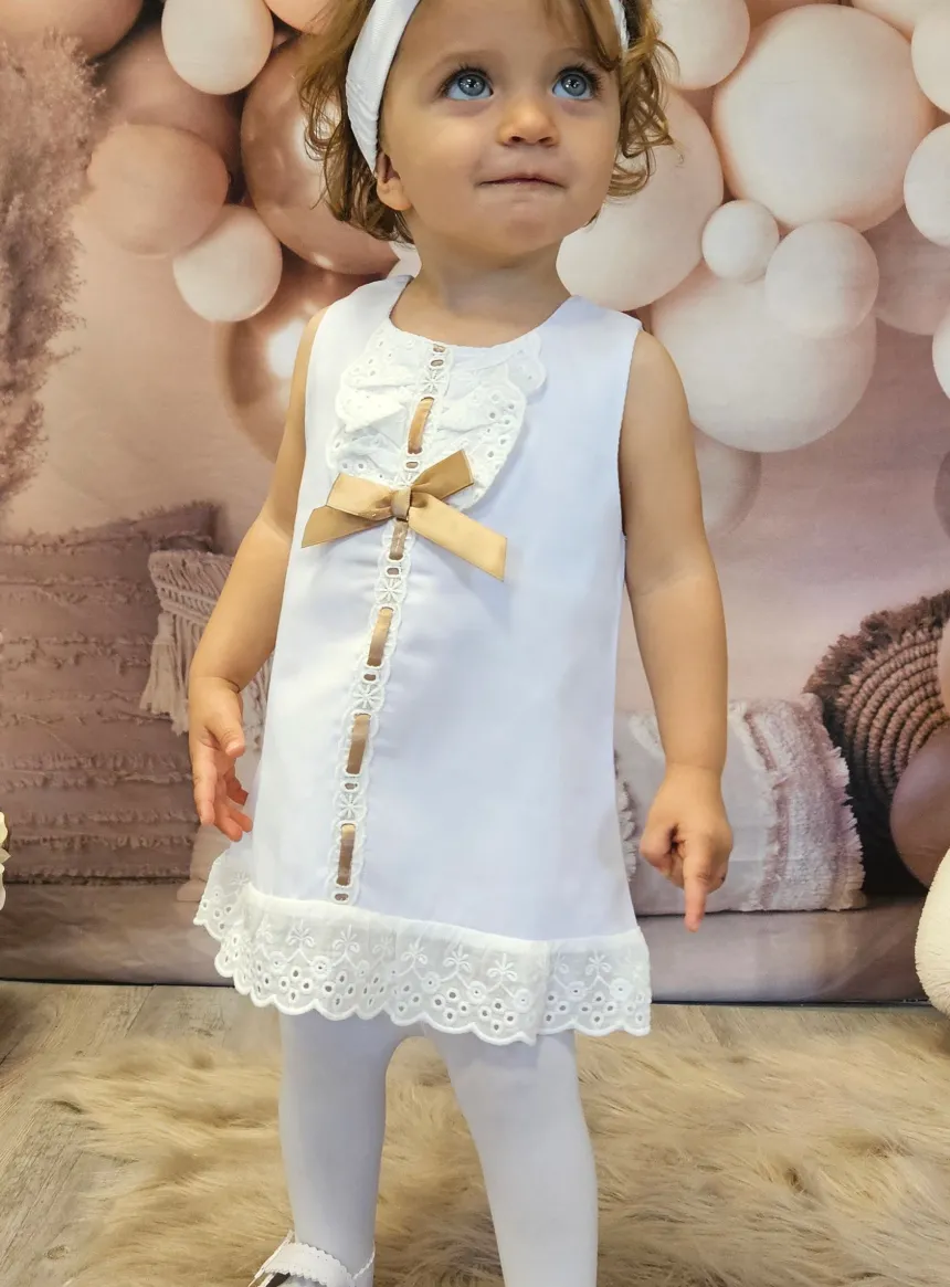 Robe de baptême bébé fille blanche
