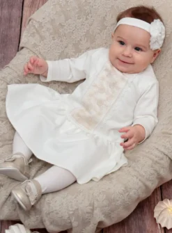 Robe de baptême manches longues dentelle