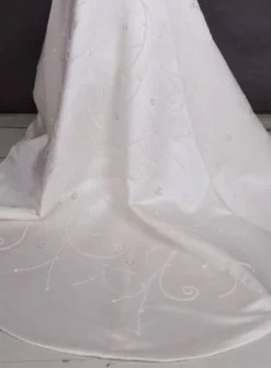 Robe de mariée sirène perlée