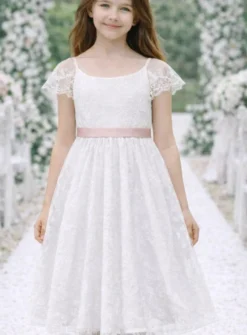 Robe dentelle blanche pour fille modèle Ilyana