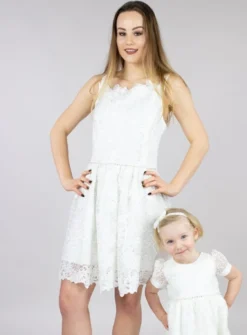 Robe dentelle femme courte