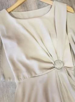 Robe de soirée courte femme cape