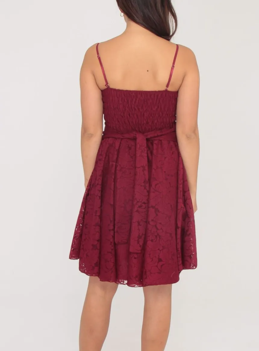 Robe de soirée courte femme ou jeune fille