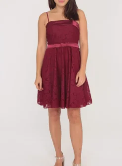 Robe de soirée courte femme ou jeune fille