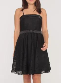 Robe de soirée courte femme ou jeune fille