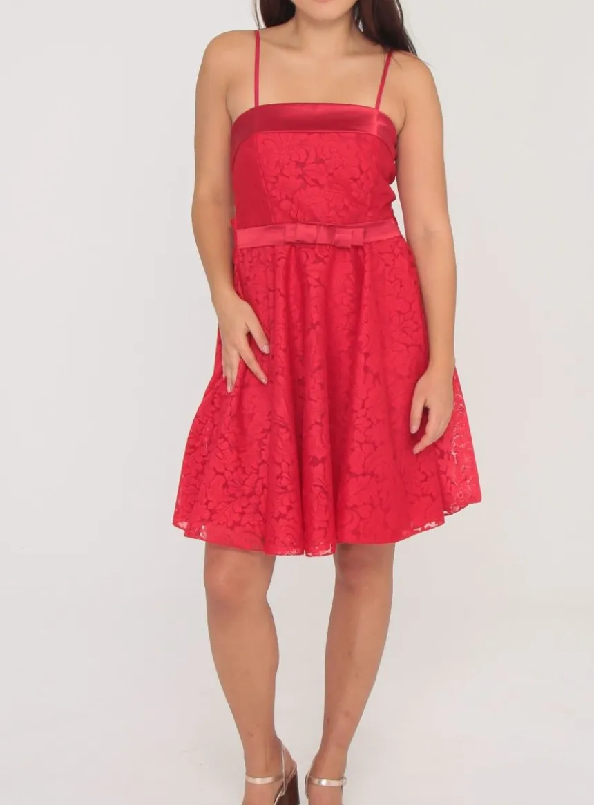 Robe de soirée courte femme ou jeune fille