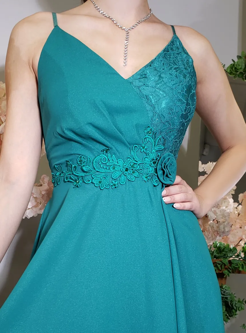 Robe de soirée courte mousseline et dentelle