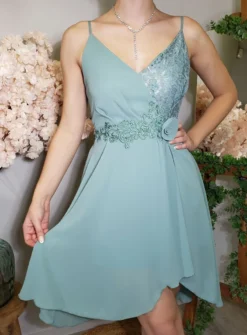 Robe de soirée courte mousseline et dentelle