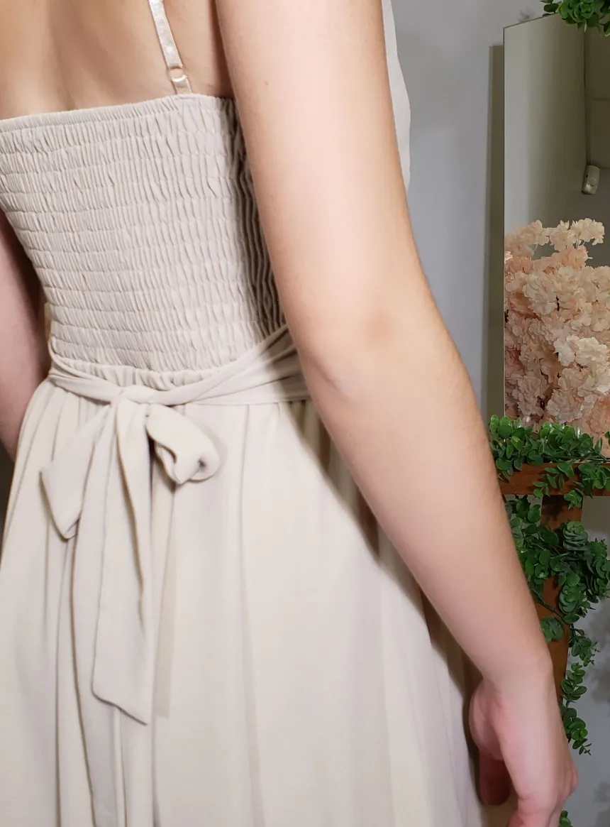 Robe de soirée courte mousseline et dentelle