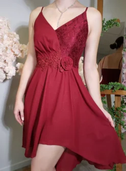Robe de soirée courte mousseline et dentelle