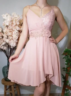 Robe de soirée courte mousseline et dentelle