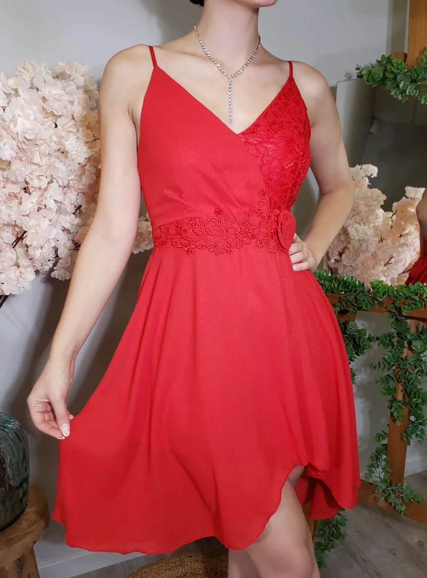 Robe de soirée courte mousseline et dentelle