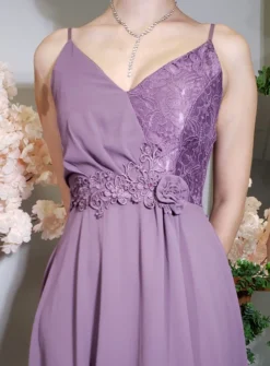 Robe de soirée courte mousseline et dentelle