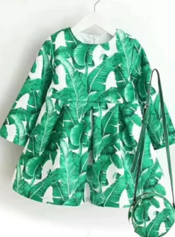 Robe verte enfant avec petit sac
