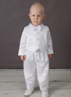 Tenue de baptême garçon chrétien avec croix