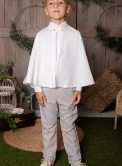 Tenue de communion Antoine avec cape en lin