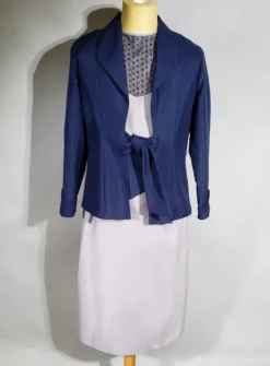 Tenue tailleur femme défunte