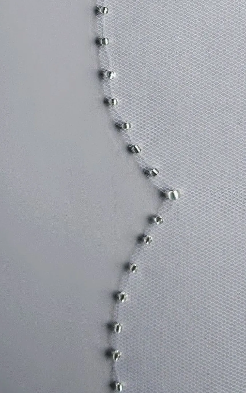 Voile de mariée bord arrondie perles strass cousues