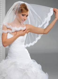 Voile de mariée dentelle arrondie sur bord