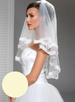Voile de mariée dentelle cousue sur le bas
