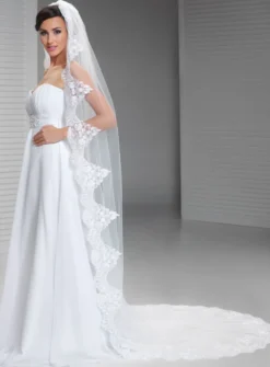 Voile de mariée espagnol dentelle large