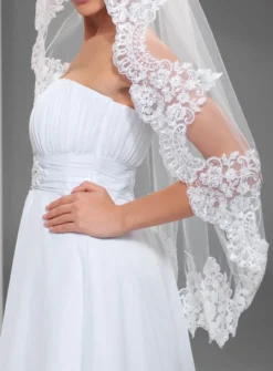 Voile de mariée espagnol dentelle large
